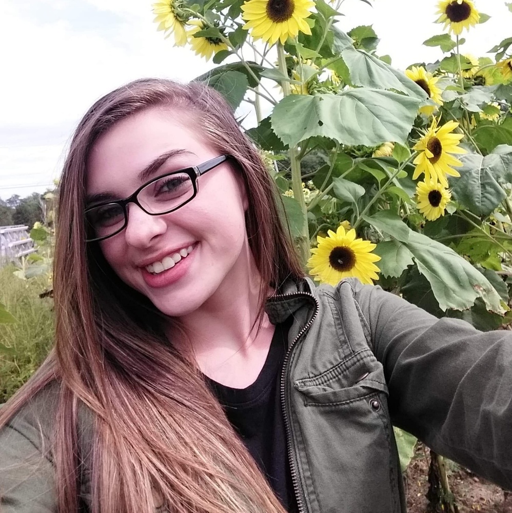 Meet your Posher, Cassie